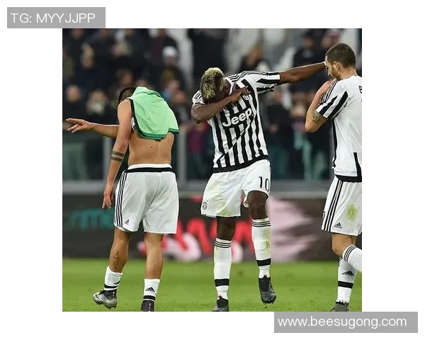 2022年足球明星机场时尚瞬间大盘点引领潮流新风尚