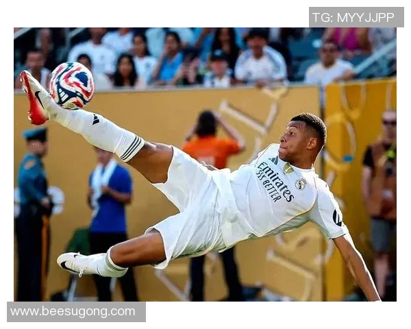 姓拉的足球明星宣布退役引发球迷热议与怀念的情感潮涌现 姓拉的足球明星宣布退役引发球迷热议与怀念的情感潮涌现